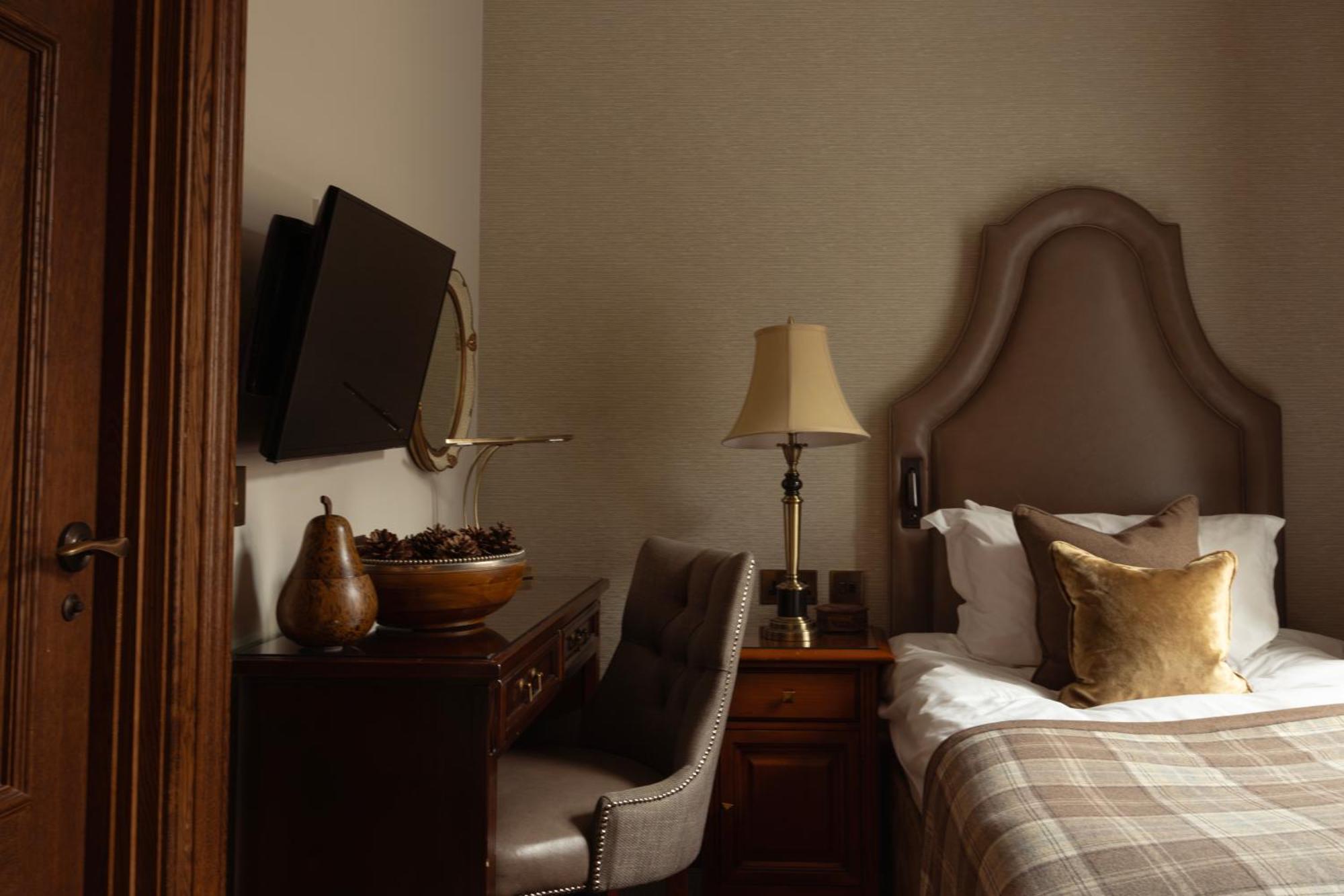 Rothes The Station Hotel מראה חיצוני תמונה